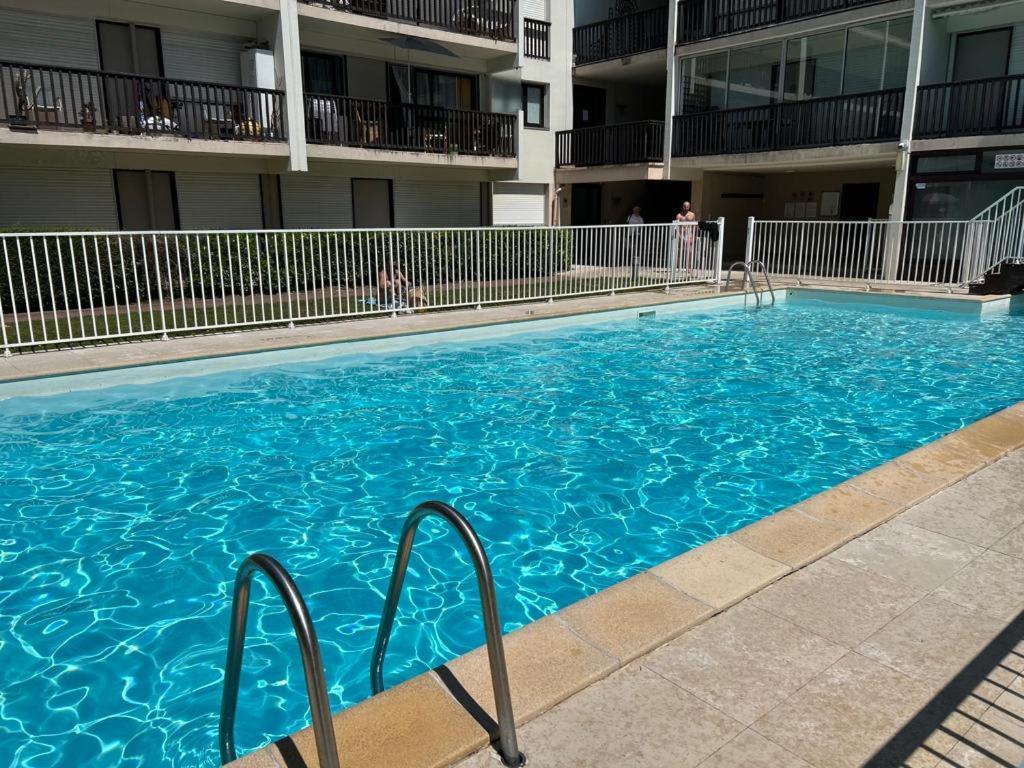 Апартаменти Le Cosy Avec Piscine, Balcon Et Parking Трувіль-сюр-Мер Екстер'єр фото
